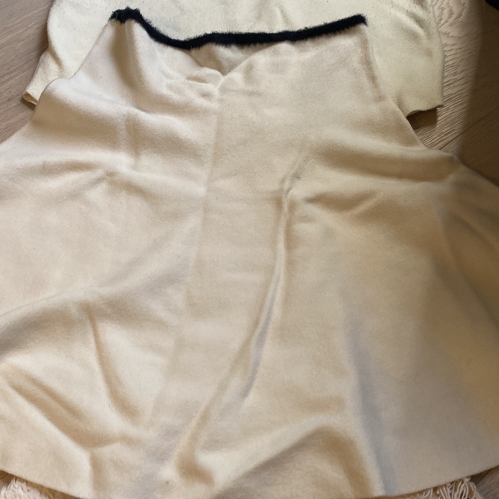 Zara - Picture 3 of 5